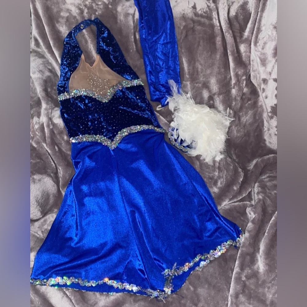 Costume
